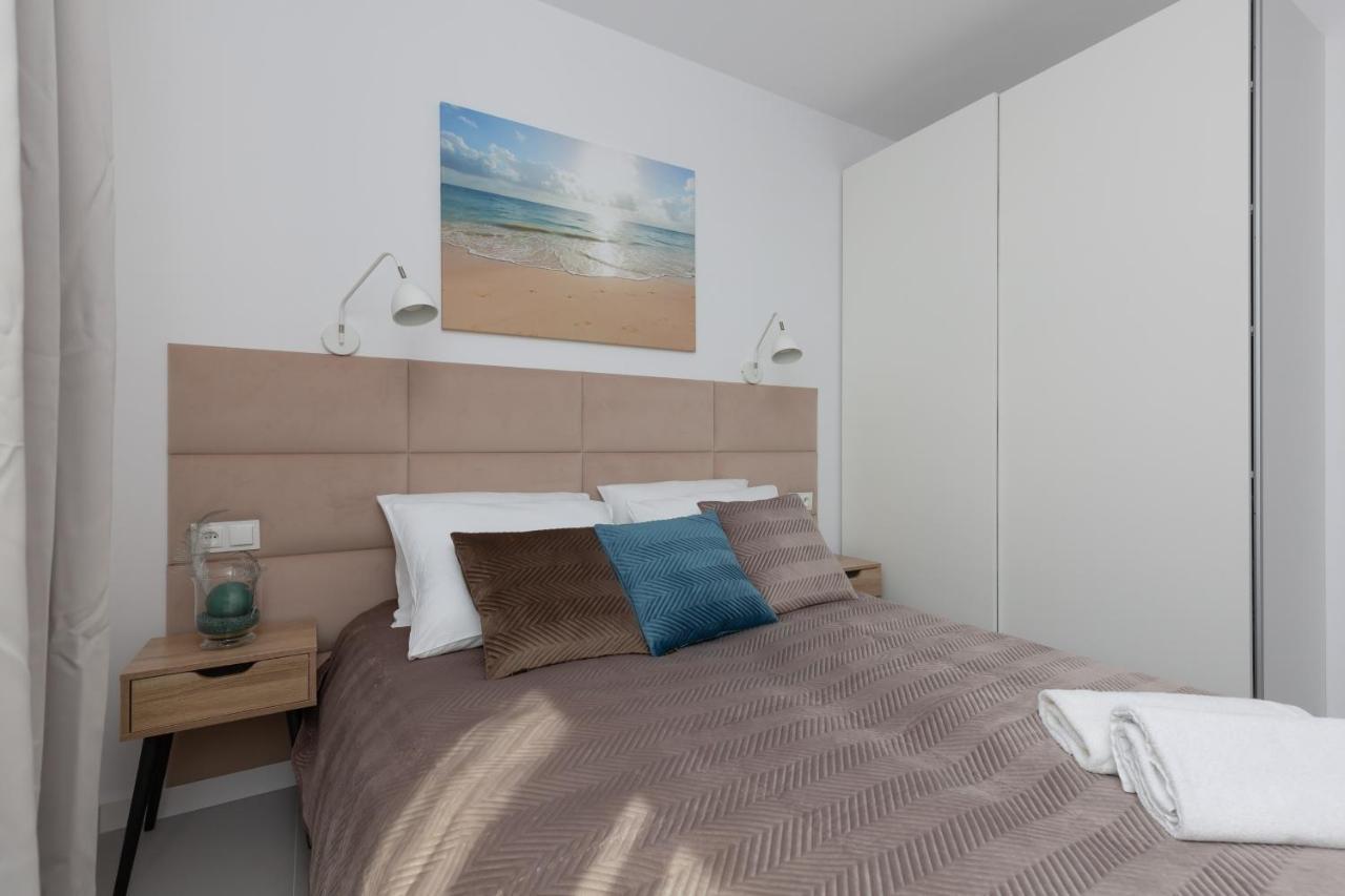 Nowe Bemowo Apartment By Renters วอร์ซอ ภายนอก รูปภาพ