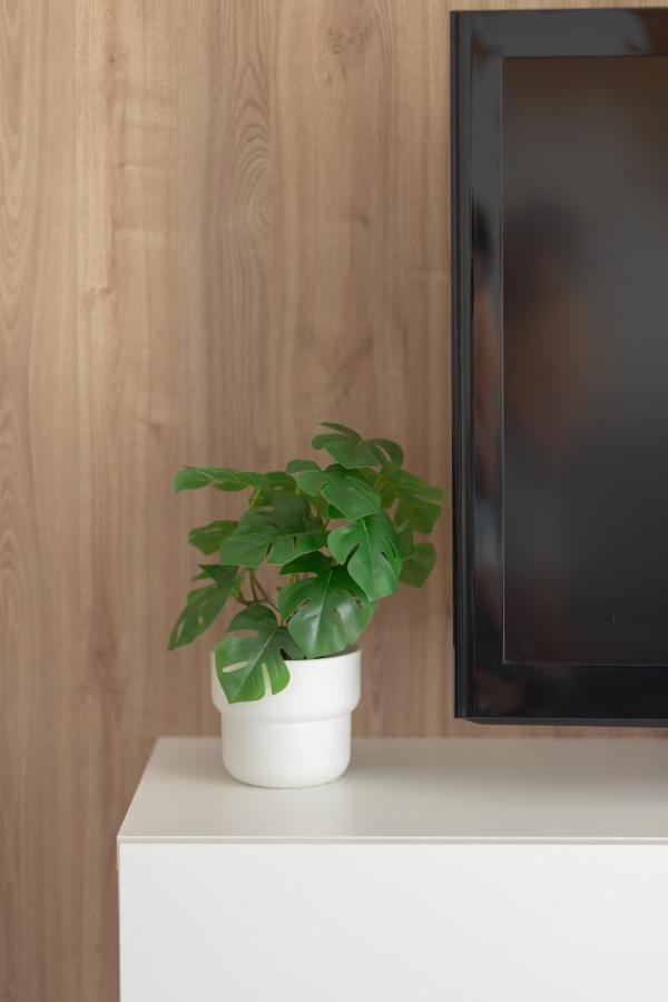Nowe Bemowo Apartment By Renters วอร์ซอ ภายนอก รูปภาพ