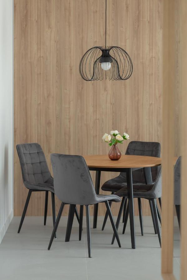 Nowe Bemowo Apartment By Renters วอร์ซอ ภายนอก รูปภาพ